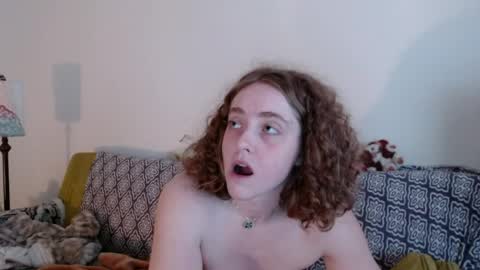 Strawberrylotsacake online show from April 2026 12:58:02 PM