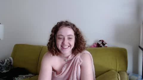 Snapshot of strawberrylotsacake chatting on May 2026 04:47:01 PM Strawberrylotsacake online show from May 2026 04:47:01 PM