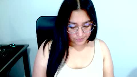 strawlux online show from March 2026 05:45:02 AM