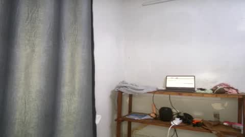 streetlioness online show from November 2025 04:17:01 PM