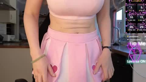 Snapshot of stripmequick chatting on April 2026 10:08:01 AM Amorina online show from April 2026 10:08:01 AM