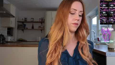 Snapshot of stripmequick chatting on June 2026 09:26:01 AM Amorina online show from June 2026 09:26:01 AM