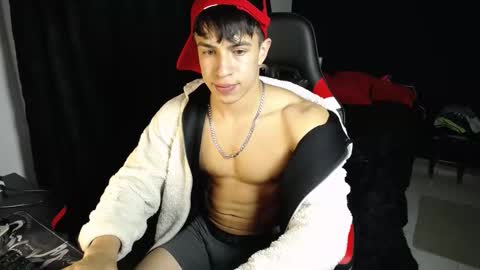 Snapshot of strong_jackxxx chatting on January 2025 04:44:01 AM Daddy Jack online show from January 2025 04:44:01 AM