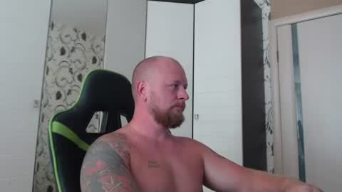 Snapshot of strongass18 chatting on July 2026 11:58:02 AM Alex online show from July 2026 11:58:02 AM