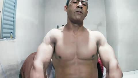 strongdaddyfantastic online show from June 2026 11:42:02 PM