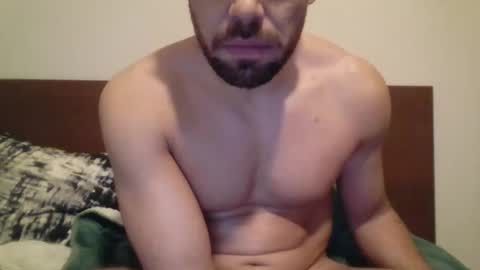Snapshot of strongfitguy chatting on December 2024 01:19:01 AM Handsome guy online show from December 2024 01:19:01 AM
