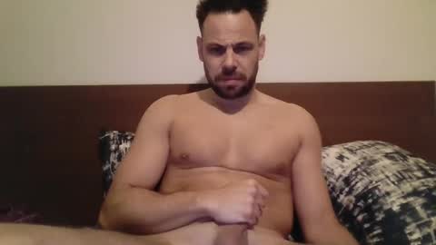 Snapshot of strongfitguy chatting on January 2025 10:49:02 PM Handsome guy online show from January 2025 10:49:02 PM