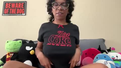 strrwberry online show from March 2025 06:12:01 PM