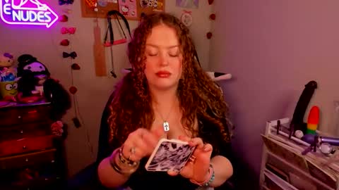 Snapshot of strwbby chatting on February 2026 06:28:02 AM Strwbby online show from February 2026 06:28:02 AM