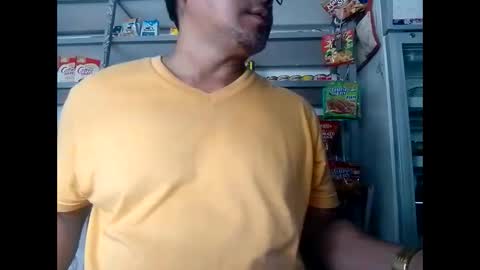 Snapshot of stud45xx chatting on February 2025 02:14:01 AM Val online show from February 2025 02:14:01 AM