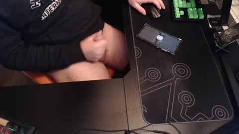 Snapshot of stud69861714 chatting on December 2024 06:56:01 AM stud69861714 online show from December 2024 06:56:01 AM