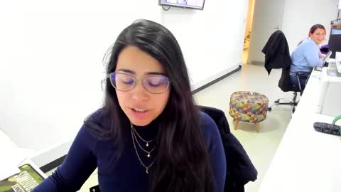 Snapshot of studcb_ chatting on January 2025 04:33:01 PM studcb_ online show from January 2025 04:33:01 PM