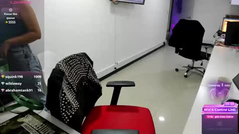 Snapshot of studcb_ chatting on March 2025 12:54:02 AM studcb_ online show from March 2025 12:54:02 AM