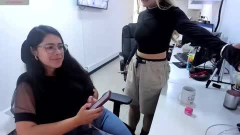 Snapshot of studcb_ chatting on November 2025 06:51:01 PM studcb_ online show from November 2025 06:51:01 PM