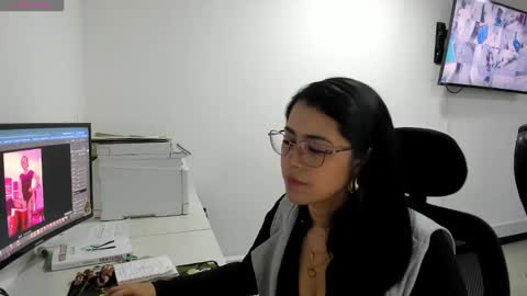 Snapshot of studcb_ chatting on November 2025 03:45:02 PM studcb_ online show from November 2025 03:45:02 PM