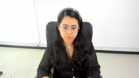 Snapshot of studcb_ chatting on December 2025 12:25:01 PM studcb_ online show from December 2025 12:25:01 PM