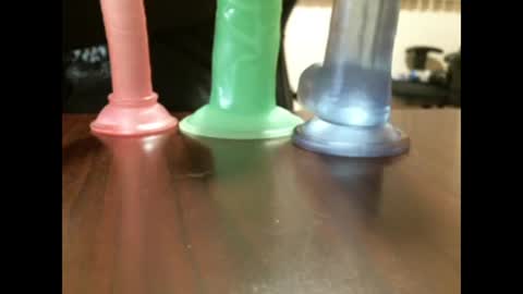 Snapshot of studinto chatting on November 2025 06:00:02 AM BadBrad online show from November 2025 06:00:02 AM