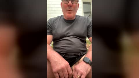 stumpyj2266 online show from April 2026 03:28:02 PM