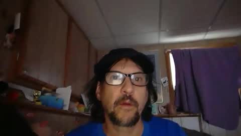 stupid330 online show from November 2025 03:01:01 PM