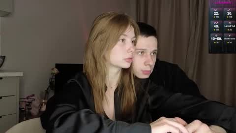 Adam Eva online show from October 2025 09:42:02 PM