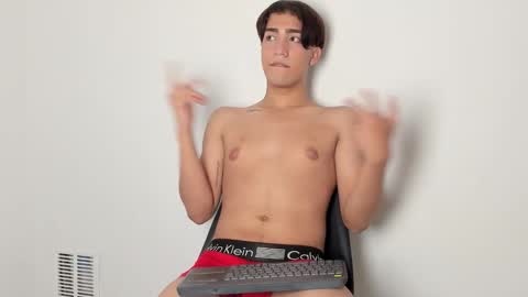 stwart_cum18 online show from February 2026 01:00:02 AM
