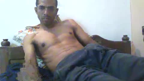 Indian Couple online show from October 2025 03:33:02 PM