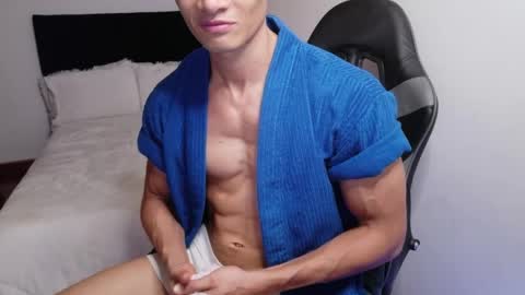 Snapshot of stylishman01 chatting on May 2026 09:13:01 PM stylish man online show from May 2026 09:13:01 PM