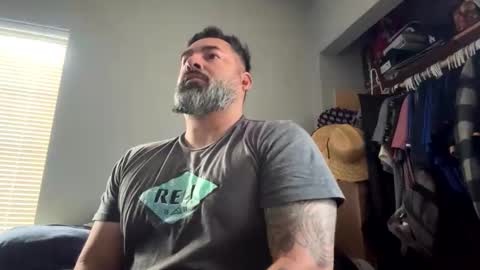 suavecito67 online show from February 2026 04:05:02 PM