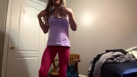 Sissy Isabella online show from December 2025 11:04:02 AM