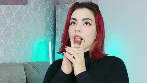 Luna  online show from February 2026 09:01:01 PM