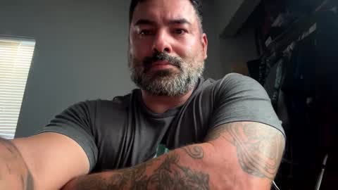 Sucio online show from September 2025 01:29:02 AM