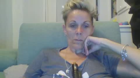 Snapshot of sucrette5629 chatting on April 2026 08:03:02 PM sucrette5629 online show from April 2026 08:03:02 PM