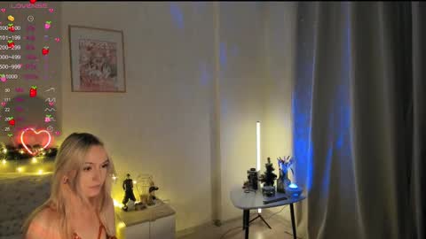 sue_everett online show from December 2024 12:47:02 PM