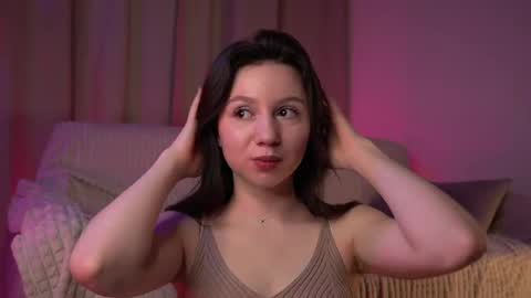 sueflay online show from April 2026 12:11:02 PM