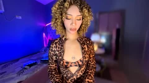 Snapshot of sugar_hally chatting on February 2026 02:59:02 PM your ultimate goddess online show from February 2026 02:59:02 PM