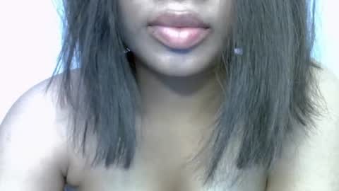 Snapshot of sugar_peach0 chatting on February 2026 09:33:01 PM Ella online show from February 2026 09:33:01 PM