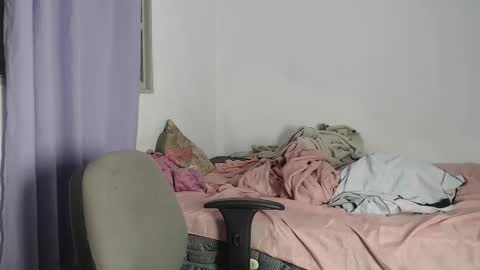 sour candy online show from December 2025 03:40:02 PM