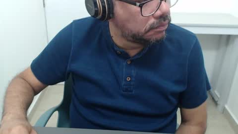 Snapshot of sugarhairybear chatting on July 2026 12:04:02 AM Johnny online show from July 2026 12:04:02 AM