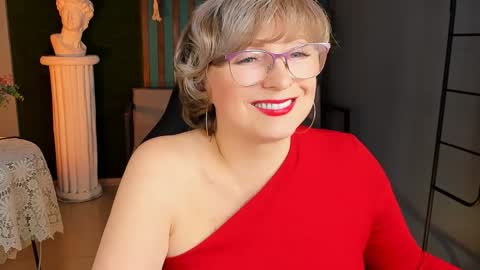 Vivien online show from January 2025 03:18:02 PM