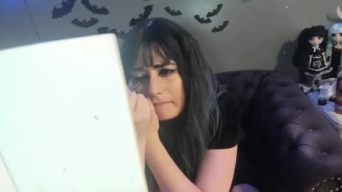 Sugary online show from March 2025 07:42:02 AM