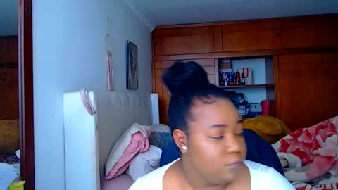 Cami   Back in 2 hours online show from November 2025 09:20:02 PM