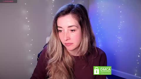 Snapshot of suggestivebehavior chatting on November 2025 05:24:01 PM Mia online show from November 2025 05:24:01 PM