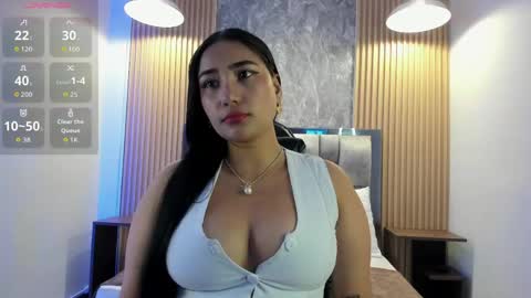 Snapshot of sulay_kim chatting on May 2026 07:00:02 PM Sulay online show from May 2026 07:00:02 PM