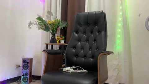 sultry_charls online show from December 2025 05:19:02 PM