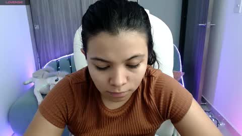 Snapshot of sumermoore chatting on October 2025 01:38:01 AM llll online show from October 2025 01:38:01 AM