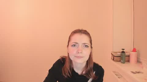 Snapshot of summer_preston chatting on June 2026 09:18:02 PM Summer Preston online show from June 2026 09:18:02 PM