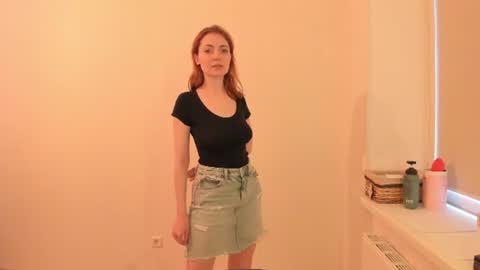 Snapshot of summer_preston chatting on June 2026 03:44:01 AM Summer Preston online show from June 2026 03:44:01 AM