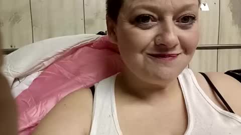 Summer Divine online show from February 2025 12:41:02 PM