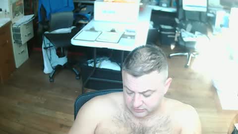 Snapshot of summerfun35 chatting on December 2024 05:35:02 PM cincyguy online show from December 2024 05:35:02 PM