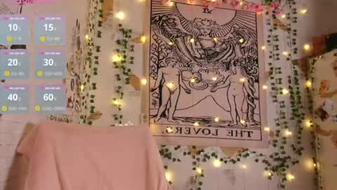 summerhazee online show from February 2026 06:15:01 PM